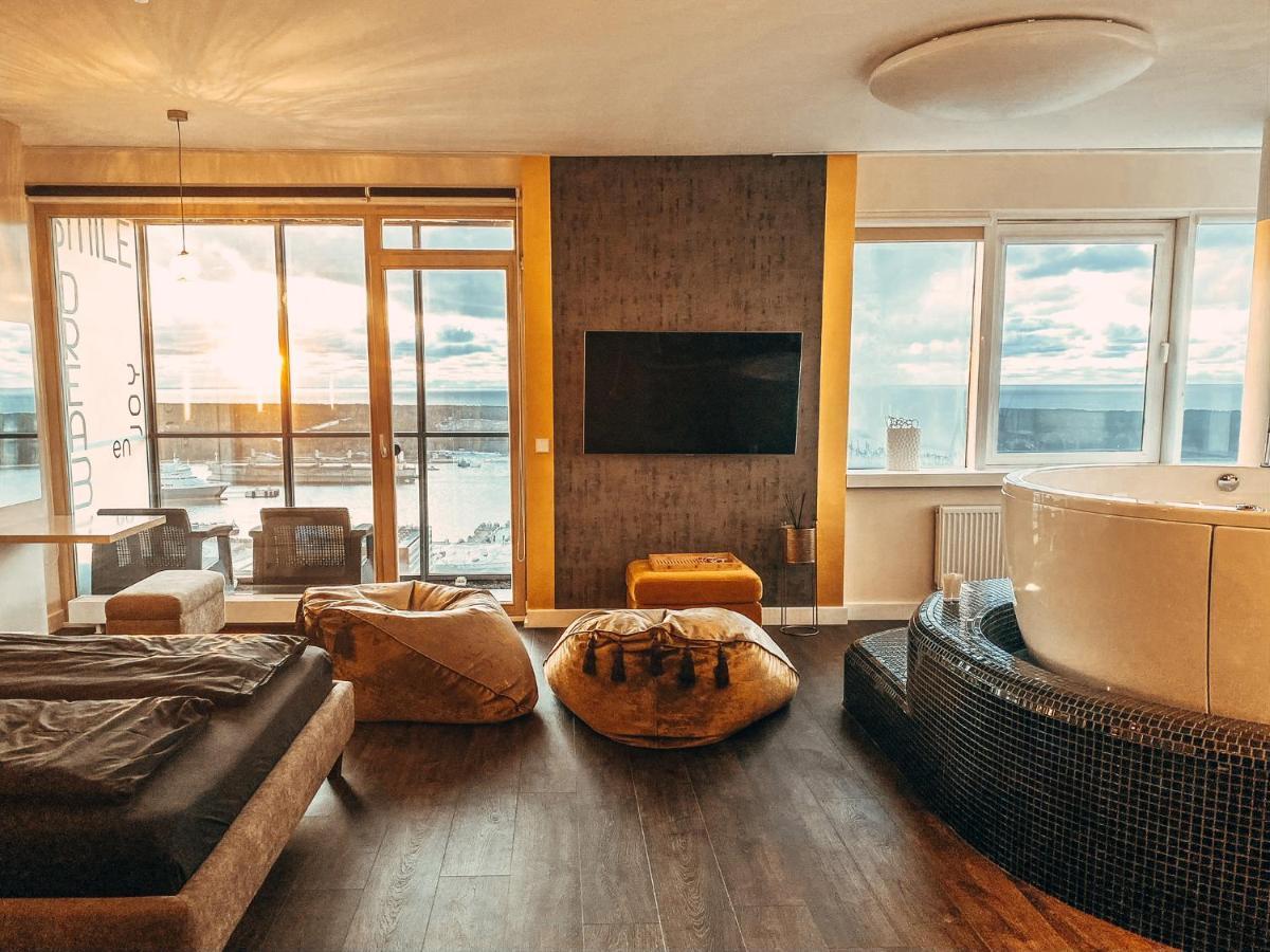 Appartement Sky Flat Jacuzzi 27 Floor à Klaipėda Extérieur photo