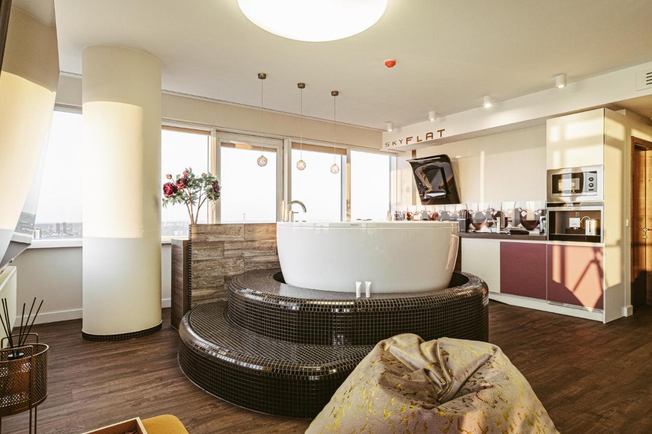 Appartement Sky Flat Jacuzzi 27 Floor à Klaipėda Extérieur photo