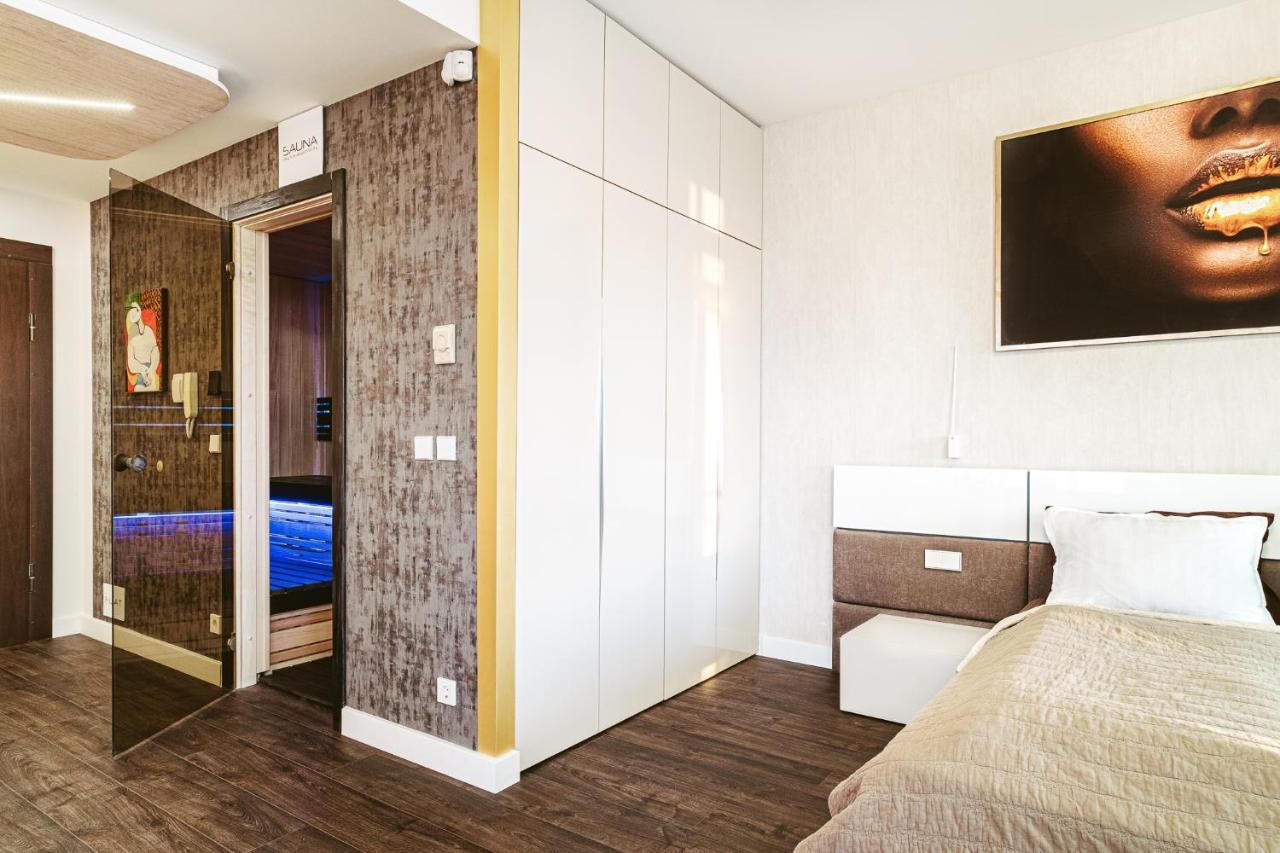 Appartement Sky Flat Jacuzzi 27 Floor à Klaipėda Extérieur photo